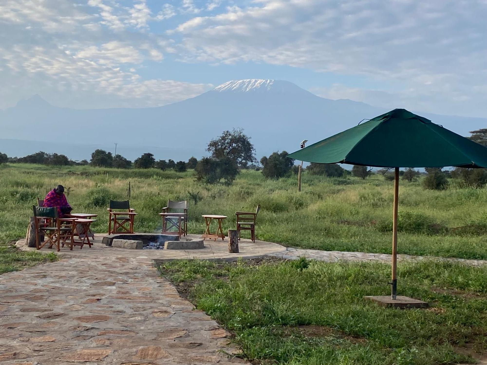 Amboseli Discovery Camp Exterior photo